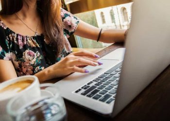 Empresas usam internet para vendas e relação com clientes