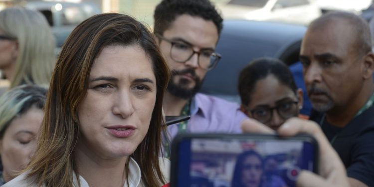 Ministra destaca coragem de enfermeiras que flagraram estupro em parto