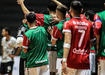 Atlântico vence o Corinthians de virada e retoma sétima colocação da LNF