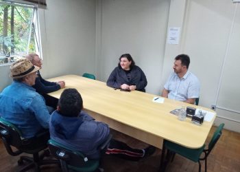 Em reunião, vereadora Sandra, secretário de Meio Ambiente e moradores do Bairro José Bonifácio tratam sobre melhorias em praça