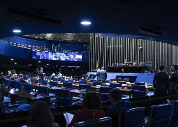 Justiça Eleitoral aponta que 497 dos 513 deputados federais são candidatos em 2022
