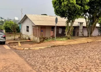 Mulher é morta a tiros dentro de casa no Norte do Estado