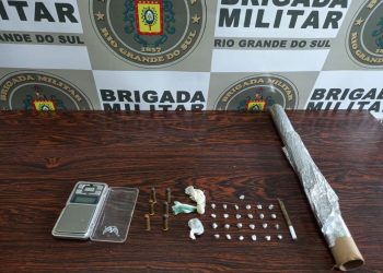 Barão de Cotegipe: traficante é preso e adolescente apreendido com drogas e munições no bairro Nossa Senhora Aparecida