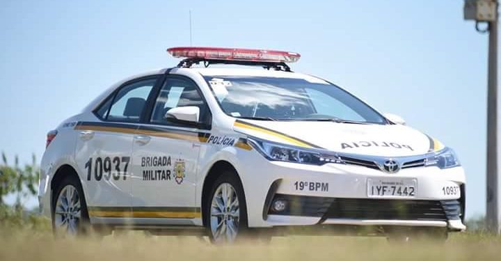 Brigada Militar flagra duas pessoas com arma e munição na Transbrasiliana