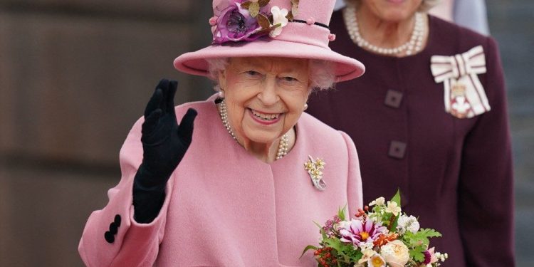 Rainha Elizabeth II morre aos 96 anos