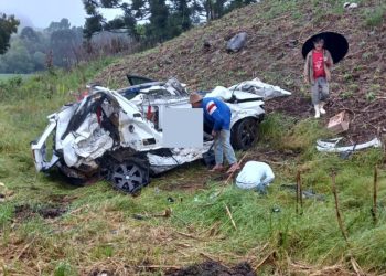 Grave acidente envolve caminhão  e automóvel entre Três Arroios e Severiano de Almeida