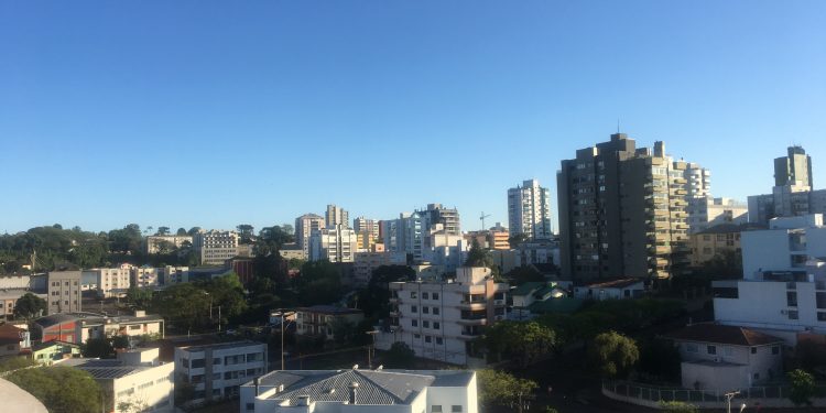 Erechim terá sexta-feira de sol e calor