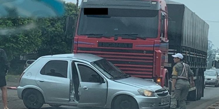 Acidentes deixam trânsito lento no entroncamento da BR 153 e RS 135 em Erechim