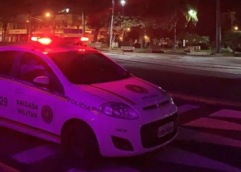 Mulher é presa por dirigir embriagada e perseguir viatura policial em Erechim