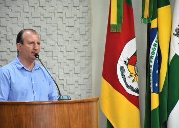 Vereador Anacleto Zanella solicita ao Executivo o conserto urgente da Rua Vergílio Novello