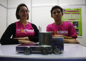 Sobras da indústria metalúrgica se transformam em brinquedo em projeto de alunos de Erechim