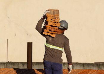Construção civil deve ter crescimento acima do PIB brasileiro pelo segundo ano seguido