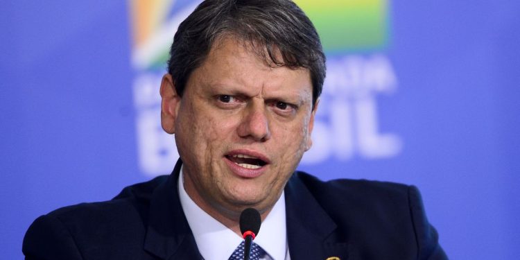 Paraisópolis, em São Paulo, tem tiroteio durante agenda de campanha do candidato Tarcísio de Freitas