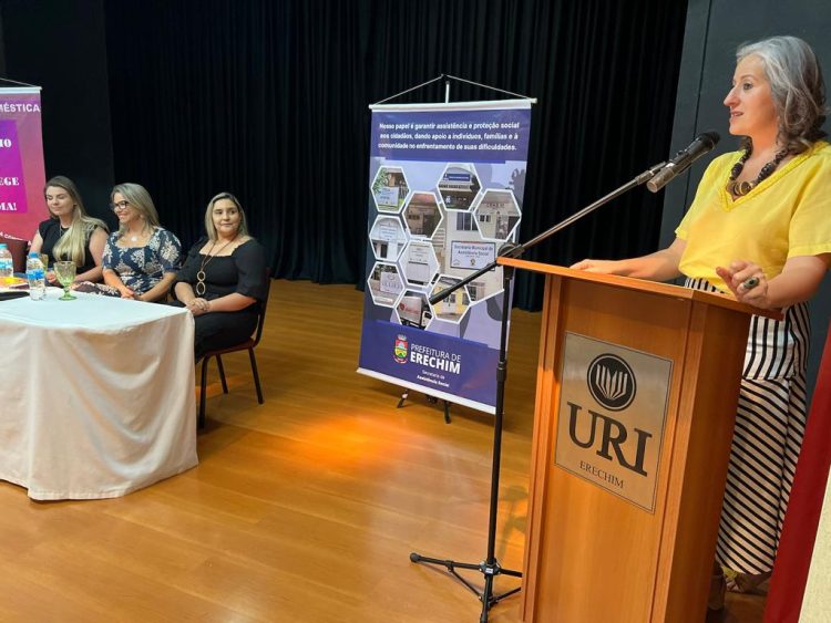 Combate à violência contra as mulheres é tema de encontro promovido pela Assistência Social