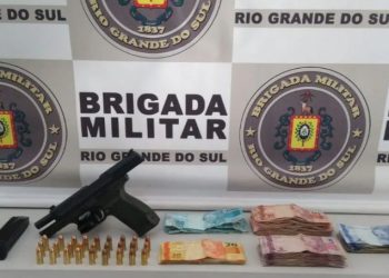 Brigada Militar recupera veículo furtado e apreende arma de fogo em Erechim