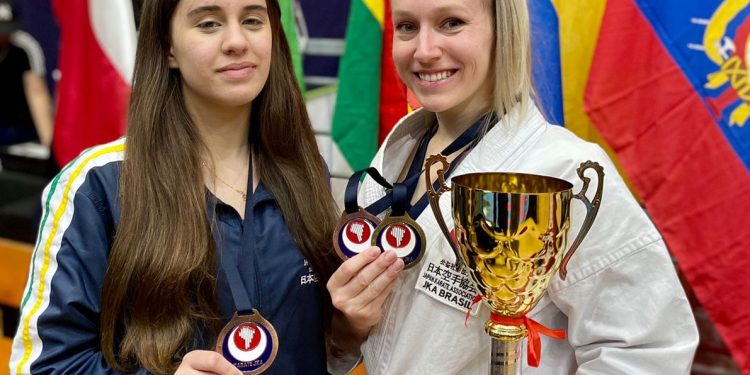 Atletas Erechinenses conquistam medalhas no Panamericano de karatê no Chile