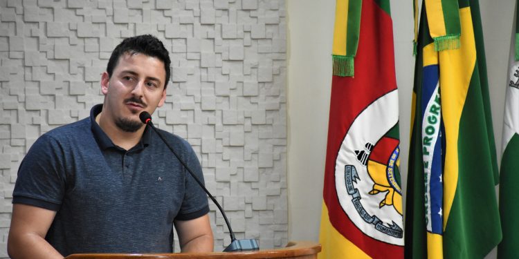 Vereador Wallace Soares indica recursos para saúde, esporte, cultura e outras áreas