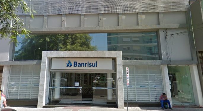 Banrisul abre concurso com mais de 800 vagas