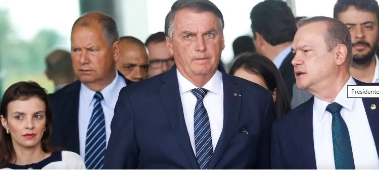 Bolsonaro pede ao TSE anulação de votos em parte das urnas nas eleições de 2022
