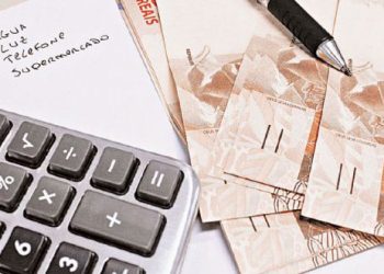 Brasileiros já pagaram mais de R$ 2,5 trilhões em impostos desde o início deste ano