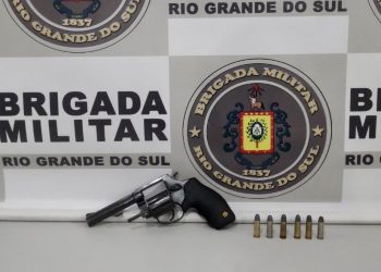 Após efetuar disparos de revólver no bairro Progresso, homem é preso pela BM em Erechim