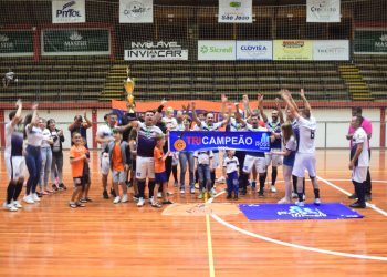 Taça Erechim de Futsal: Gaviões FC/Duetto Grill é campeão veterano