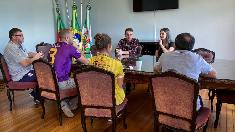 Escola Vôlei Futuro é destaque em diversas competições