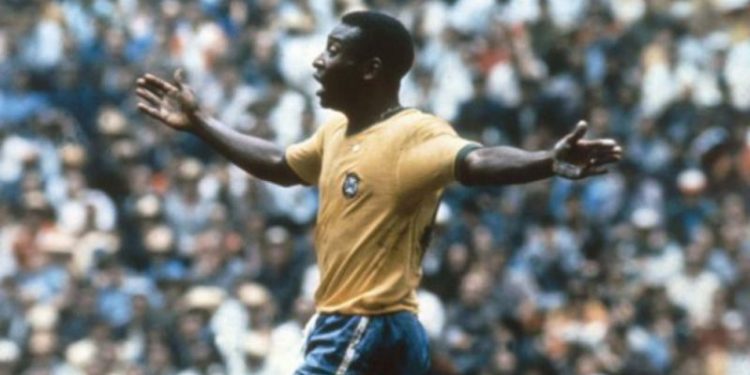 Pelé morre aos 82 anos em São Paulo