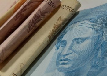 Segunda parcela do 13º salário vai injetar quase R$ 113 bilhões na economia brasileira