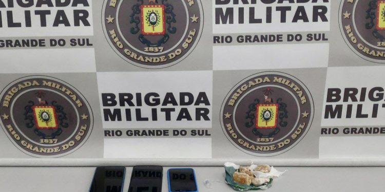 Brigada Militar prende homem por tráfico e drogas no Cristo Rei em Erechim