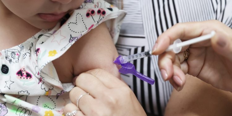 Erechim vacina contra a Covid-19 crianças a partir dos 5 anos com a dose de reforço