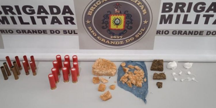 BM apreende drogas e munições na Rua Pernambuco em Erechim