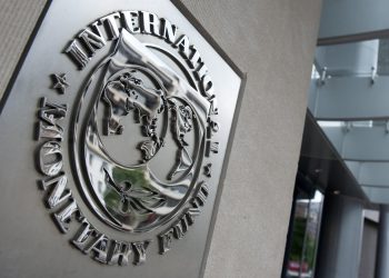 Economia global terá um ano mais difícil em 2023, aponta o FMI