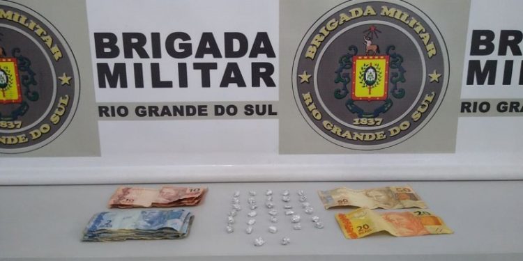 BM prende trio por tráfico de drogas em Erechim