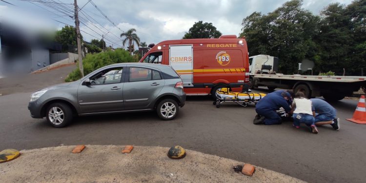 Motoqueiro fica ferido em acidente na rua Sidney Guerra