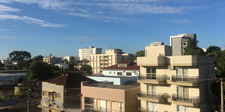 RS abre semana com predomínio de sol e calor
