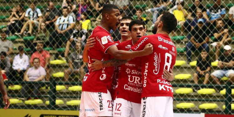 Atlântico estreia com vitória na Super Copa Gramado