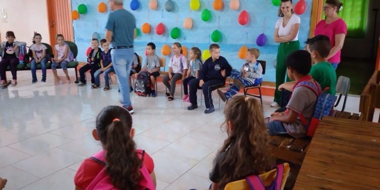 Mais de 275 alunos voltam às aulas em Severiano de Almeida