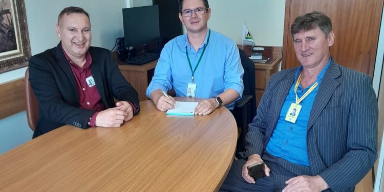Busca de emendas parlamentares pautam agendas do secretário de Governança em Brasília