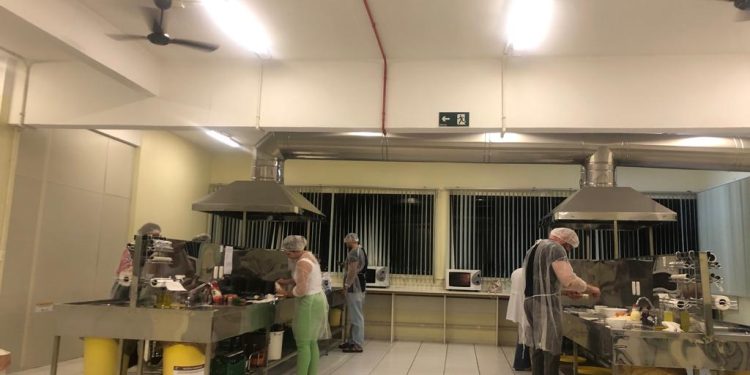 Aula prática do Curso EAD de Nutrição da URI Erechim foca na cultura alimentar brasileira