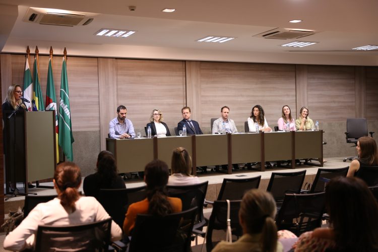 I Fórum do Consumidor e Vigilância Sanitária de Erechim conta com grande participação da comunidade