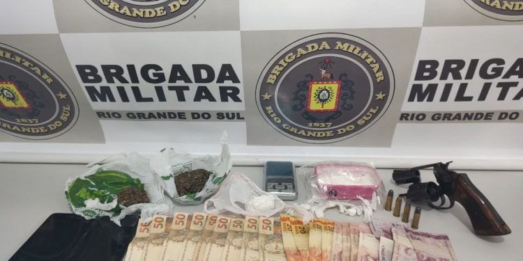 Homem é preso por tráfico de drogas e posse irregular de arma de fogo em Erechim