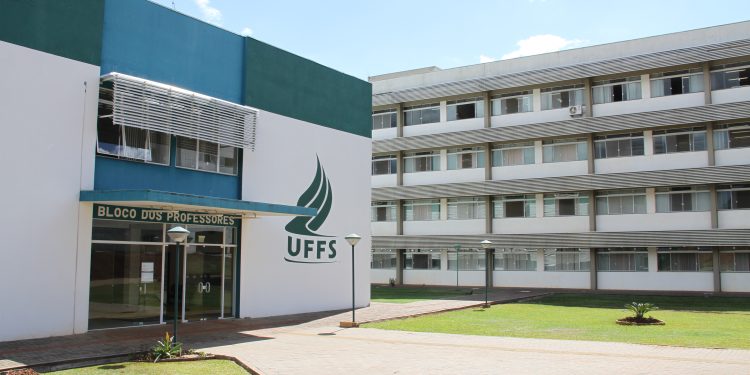 UFFS se manifesta sobre detenção de homem que fazia postagens com conteúdo nazista e armamentista