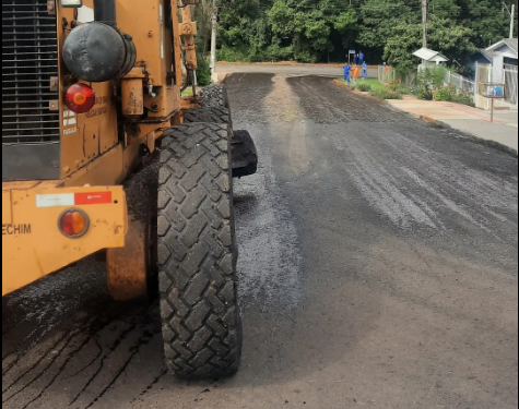 Trabalho permanente: mais 60 ruas do município recebem manutenção em abril