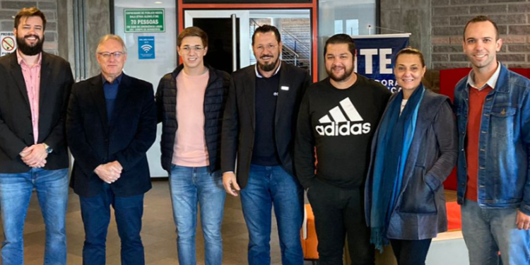 Futuro Centro de Inovação e Tecnologia (CIT) recebe visita de empresários locais