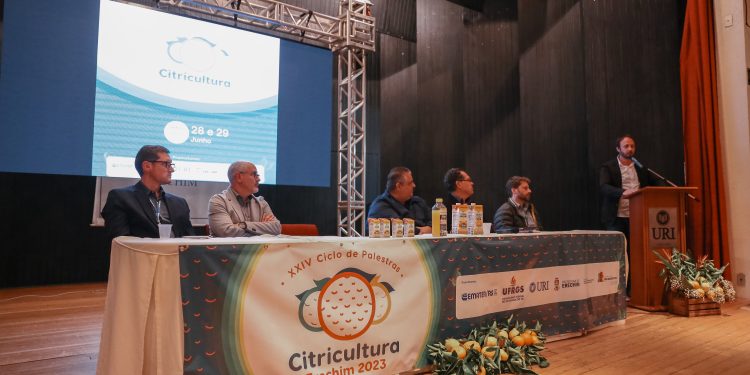 Ciclo de Palestras sobre Citricultura: Governo de Erechim incentiva diversificação das propriedades