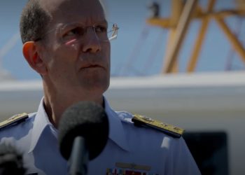 Submarino implodiu e todos a bordo morreram, diz Guarda Costeira dos EUA
