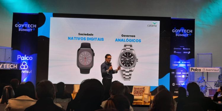 Erechim marca presença no GovTech evento sobre inovação e tecnologia no setor público