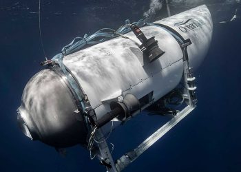 Guarda Costeira dos Estados Unidos encontra destroços na área de busca de submarino desaparecido