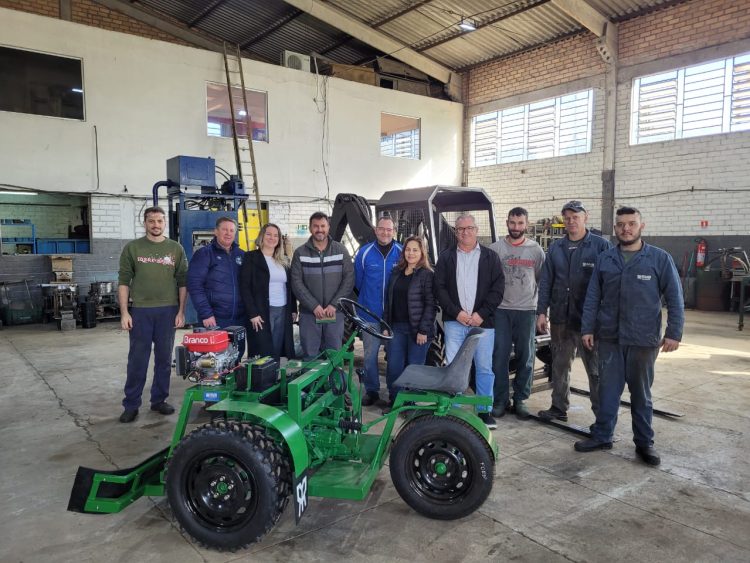 Equipe da prefeitura visita empresas habilitadas do novo distrito industrial